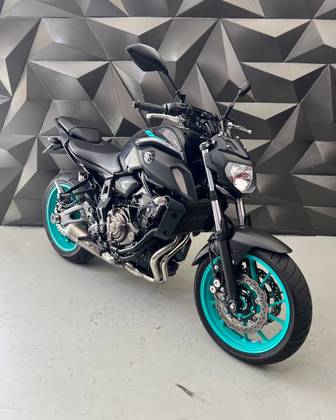 YAMAHA MT-07 ABS YAMAHA MT-07 ABS